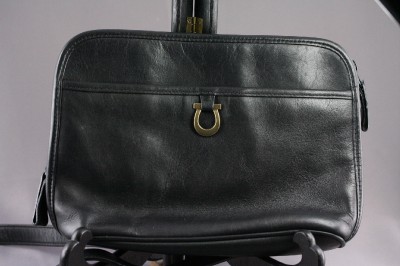 vintage aigner black leather & brass shoulder purse