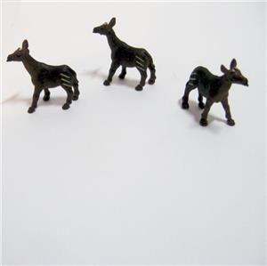 Doll House Shoppe Toy 3 Kangaroo Figures Game Piece 11625 Micro-Mini Miniature