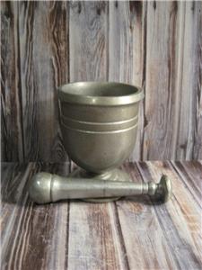 WILTON LARGE FOOTED MORTAL & PESTLE