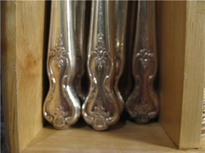 WM. ROGERS MAGNOLIA AKA INSPIRATION - 32 PCS.