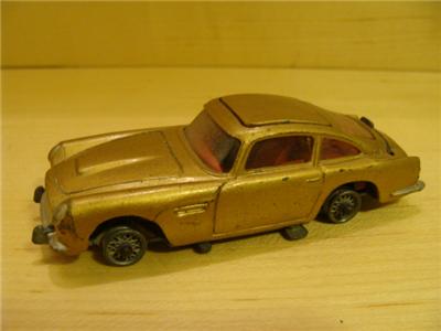 Corgi Toys 261 James Bond Aston Martin Db5 Gold 1965