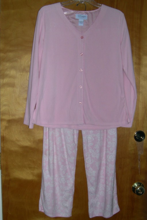 VILLAGER LIZ CLAIBORNE 2PC PAJAMA SET PINK FLEECE | eBay