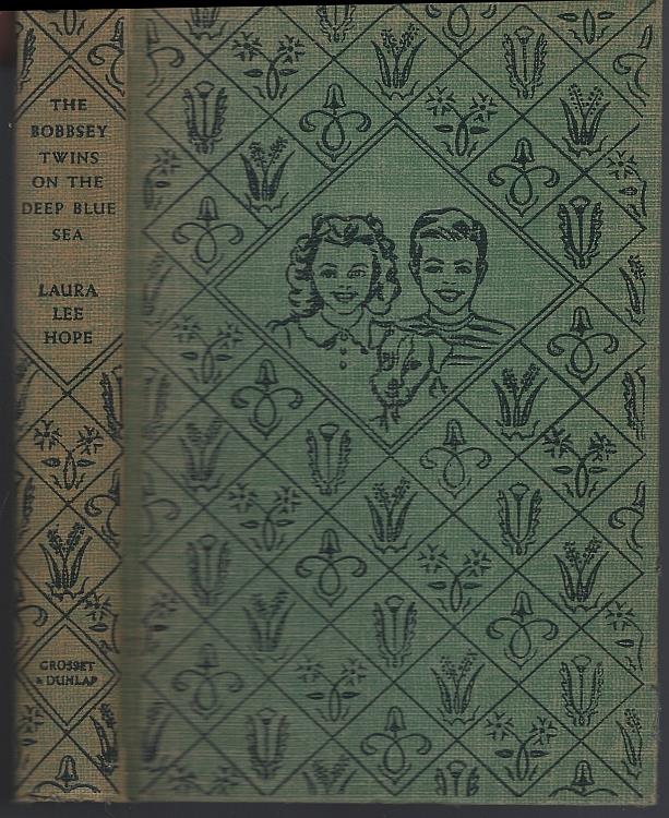 Hope, Laura Lee - Bobbsey Twins on the Deep Blue Sea