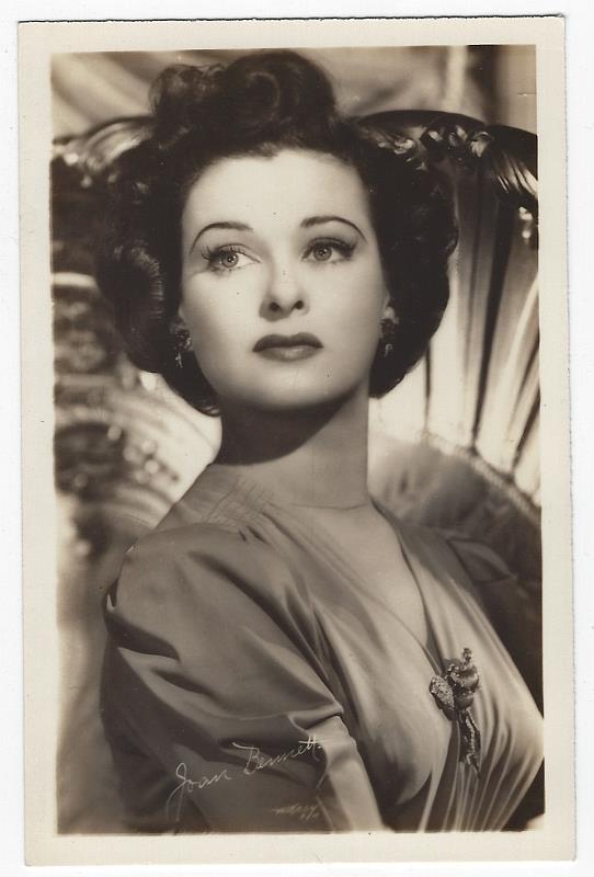 Postcard - Real Photo Postcard of Actress Joan Bennett