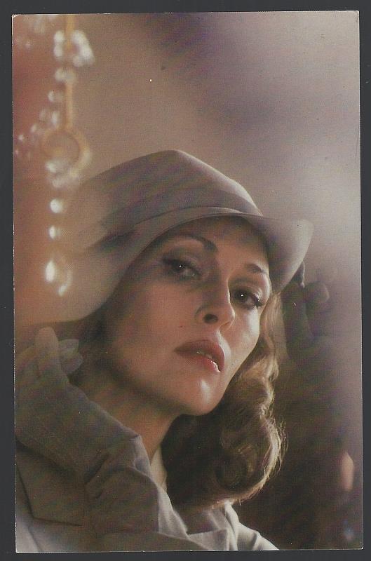 Postcard - Postcard of Actress Faye Dunaway