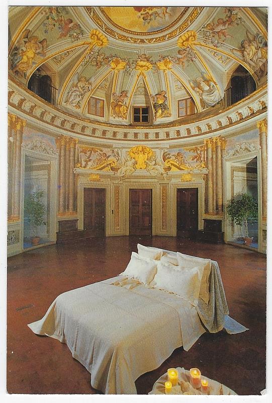 Postcard - Pratesi Linens, Chicago, Illinois