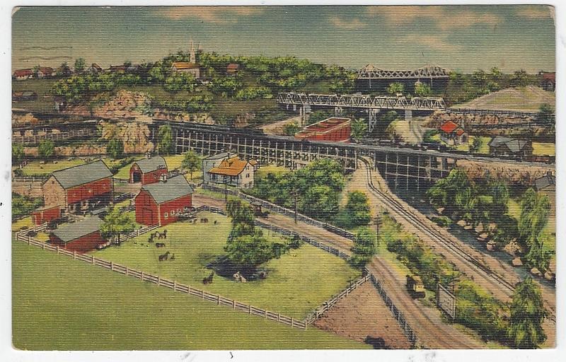Postcard - World's Greatest Indoor Miniature Village, Hamburg, Pennsylvania