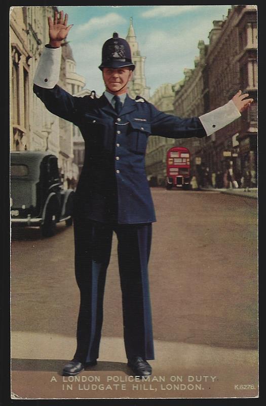 Postcard - London Policeman on Duty in Ludgate Hill, London, England