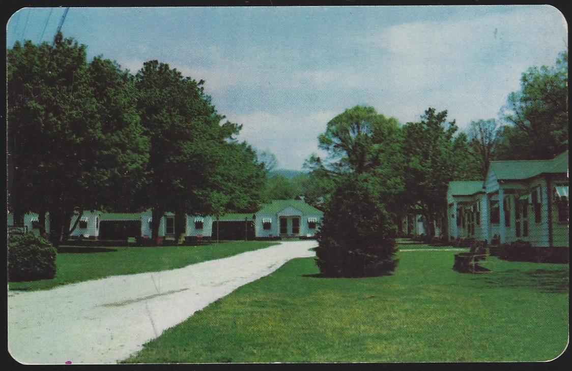 Postcard - Brookmart Motor Court, Waynesville, North Carolina