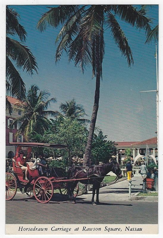 Postcard - Horsedrawn Carriage at Rawson Square, Nassau, Bahamas