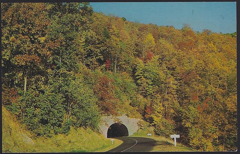 PINE MOUNTAIN TUNNEL ON BLUE RIDGE PARKWAY NEAR MOUNT PISGAH, WESTERN NORTH CAROLINA
