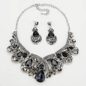 Black-Diamond Crystal Affordable Necklace Set Chunky Elegant Costume ...