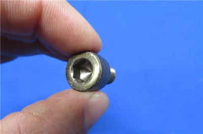 NOS Kawasaki # 92002-1353 BOLT ZX900 Ninja 1984-85, Rear Brake