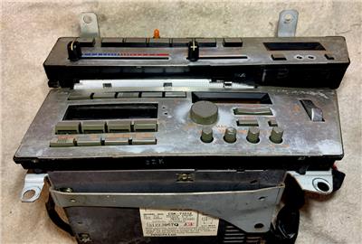☆K☆☆ 1985 Nissan 300ZX Z31 Hitachi Stereo Radio Cassette Climate