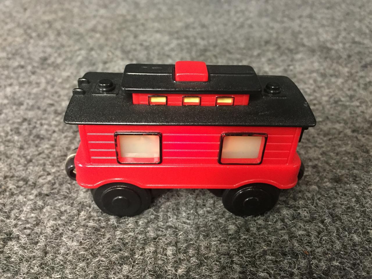 Lionel Learning Curve Grande Locomotiva Ferroviaria-Carbone-Caboose-Cupola Auto SCELTA - Foto 18 di 21