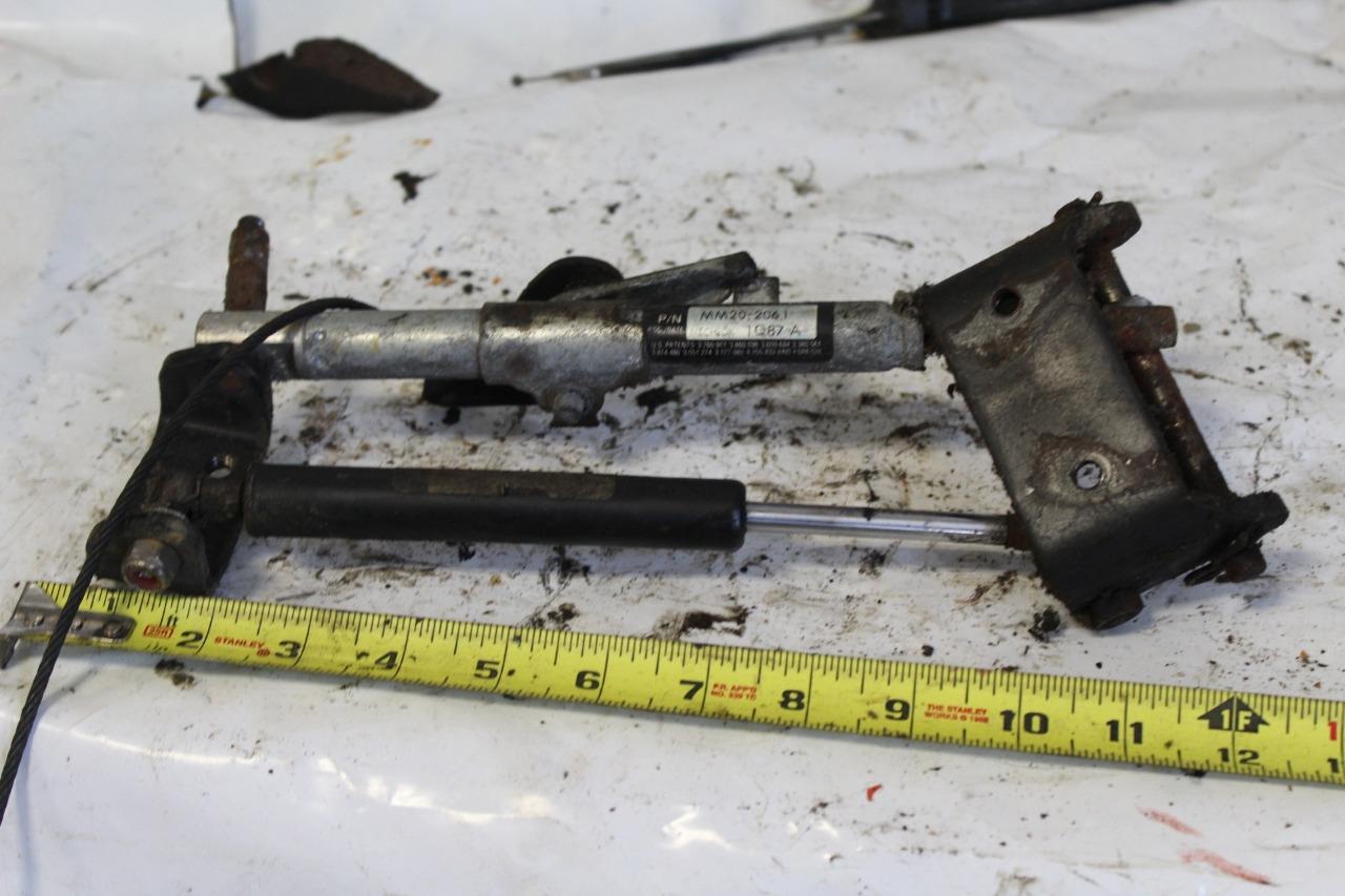 Clark Forklift truck Ecs 25 tilt steering wheel parts eBay