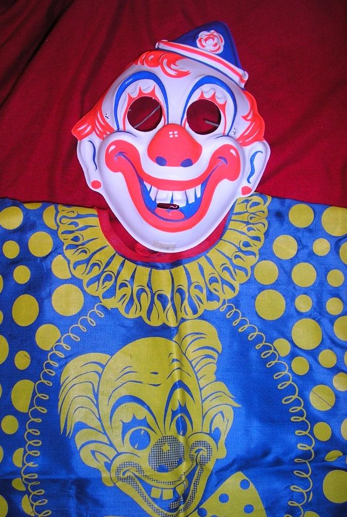Rob Zombie HALLOWEEN Michael Myers Clown Costume 1960s Collegeville