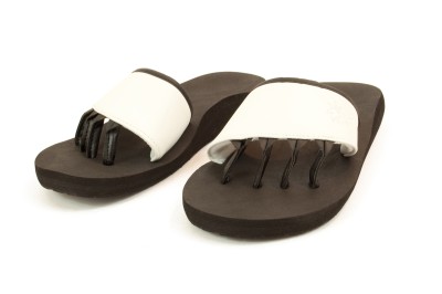 BEECH Yoga Sandals FUSION Toe Stretch WHITE Women's MED