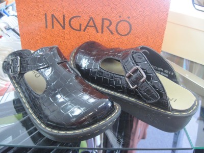 INGARO Black Croc Print Happy Slip On T-Strap Mules Shoes Women's Sz 6. ...