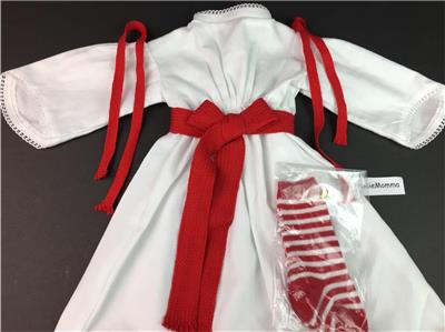 kirsten christmas outfit