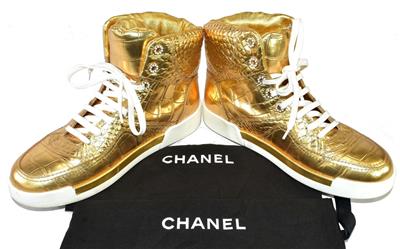 CHANELシューズ スニーカー - シューズ | CHANEL