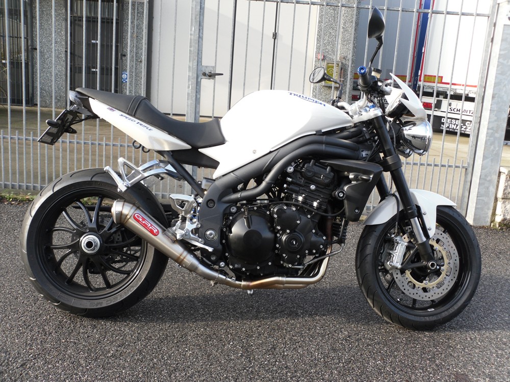 triumph speed triple exhaust