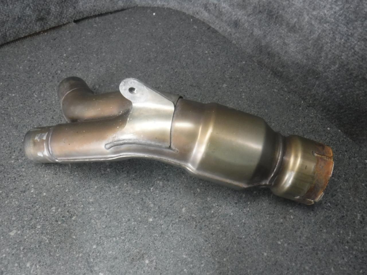 【Y】 05 Yamaha YZF R1 Exhaust Y-Pipe 62G | eBay