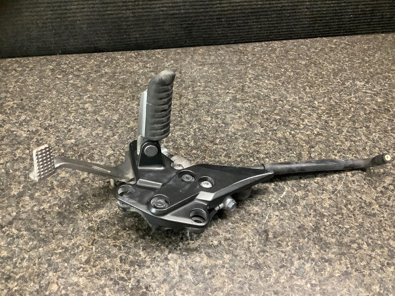 13 Kawasaki Ninja 1000 ZX1000 Rear Brake Master Cylinder 88H