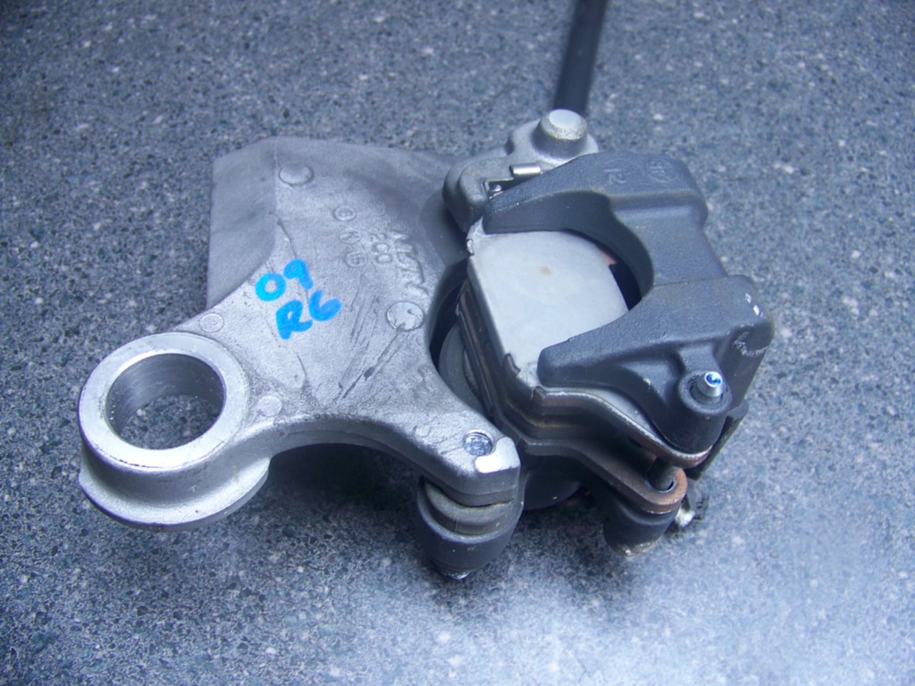 09 Yamaha YZF R6 YZFR6 Rear Brake Caliper 9D eBay