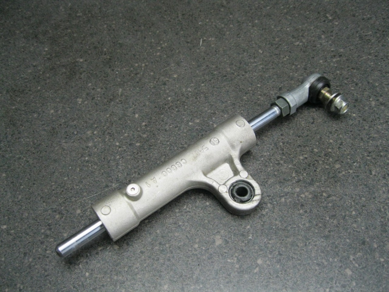 05 Suzuki GSXR600 GSXR GSXR 600 Steering Damper Stabilizer 71G eBay