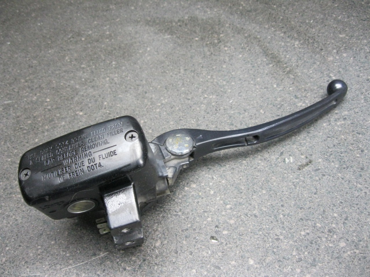 03 Honda Goldwing GL1800 GL 1800 Front Brake master Cylinder 8C eBay