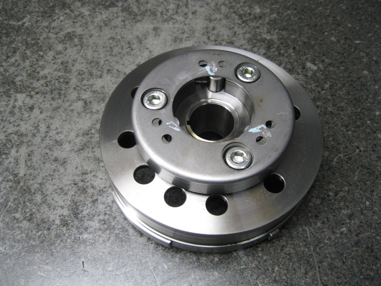 09 Kawasaki Ninja EX 250 EX250 Flywheel Fly Wheel Rotor 26H eBay