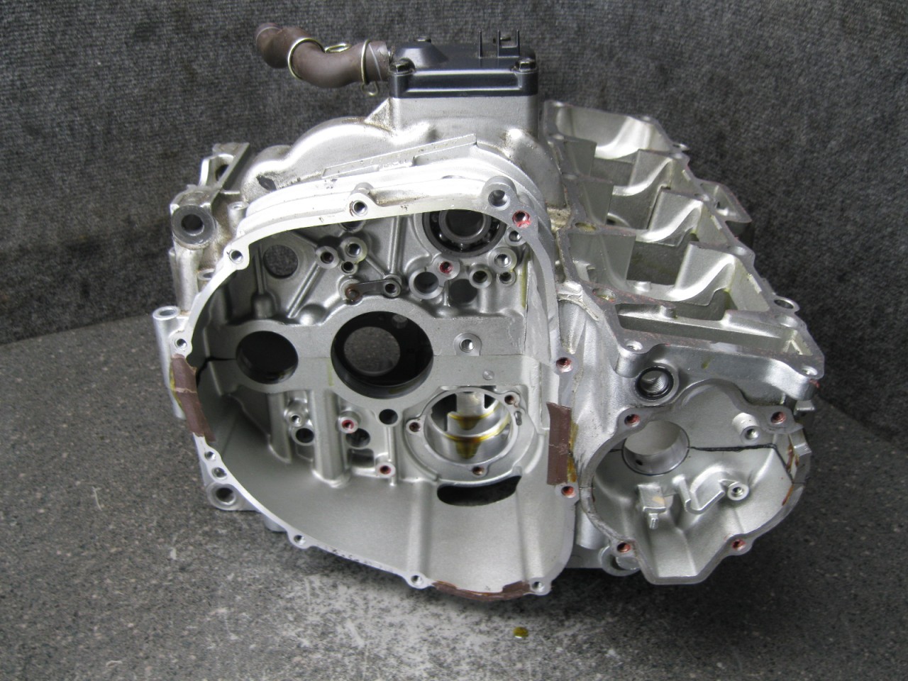 02 Kawasaki Ninja ZX7 ZX7R ZX-7R Engine Motor Block Crank Case 5C