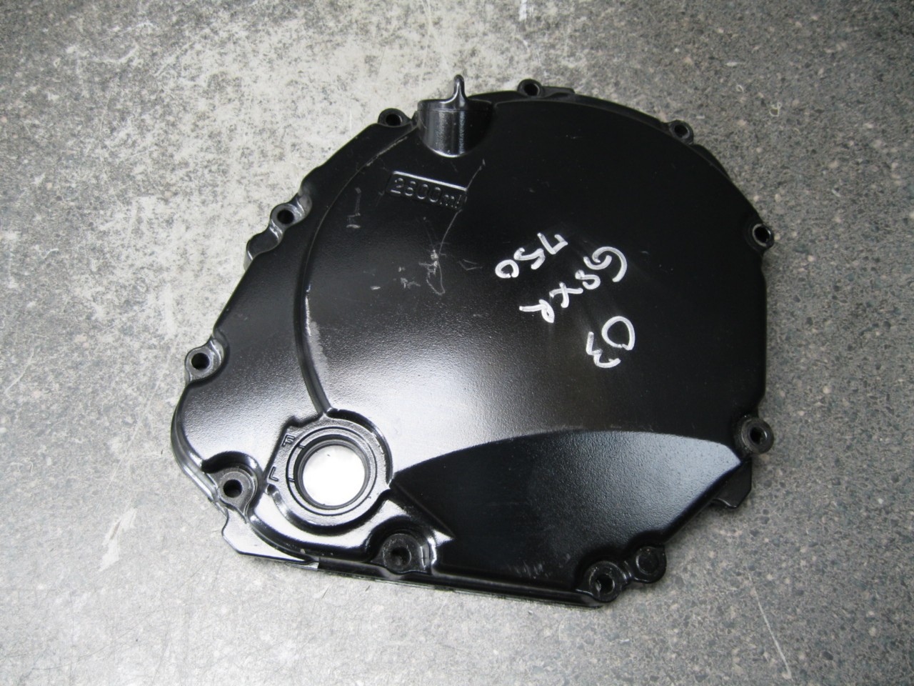 03 Suzuki GSXR GSX-R 750 Engine Clutch Cover 86E | eBay