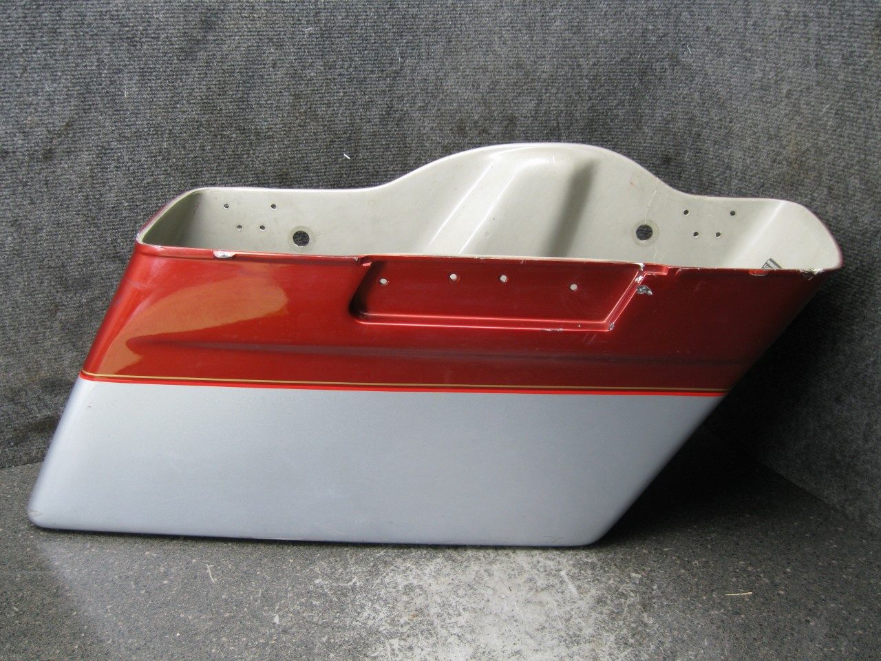 Harley Davidson Touring FLH Right Fiberglass Saddlebag Saddle Hard Bag