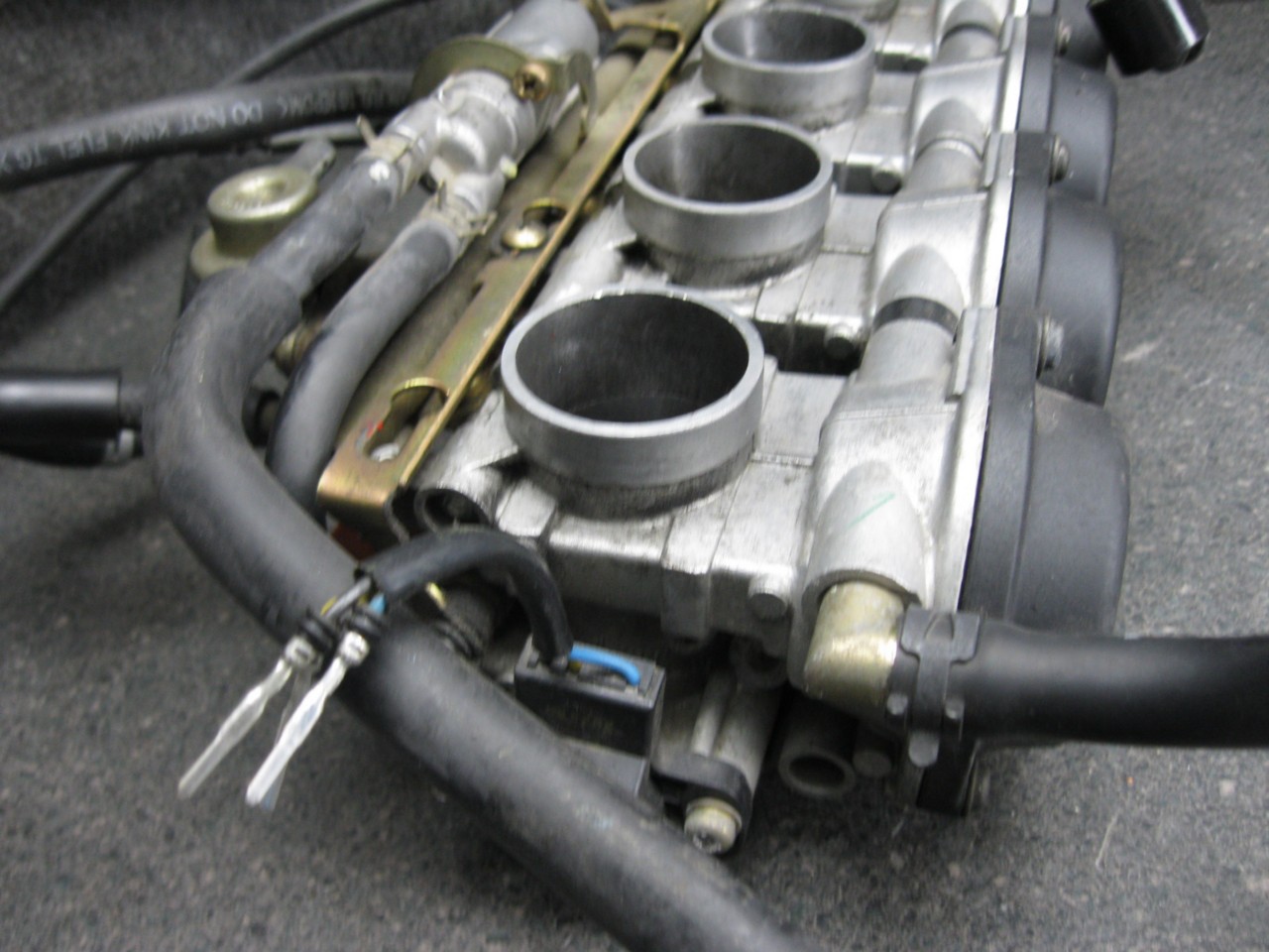 03 Yamaha YZF R6 Throttle Bodies Body PARTS/Repair 3A eBay