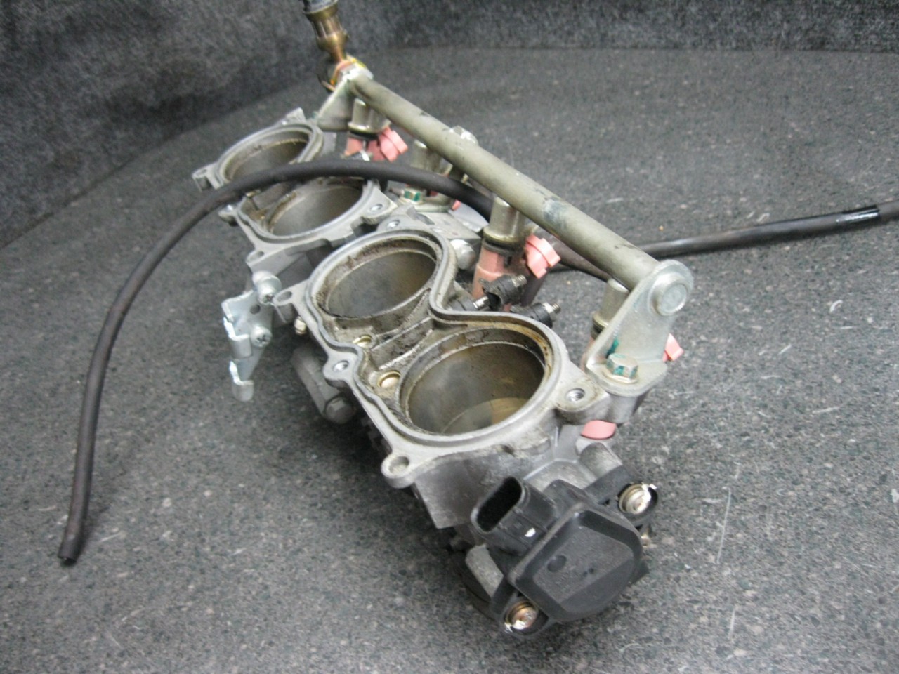04 Honda CBR 600RR 600 RR Fuel Injector Throttle Bodies ...