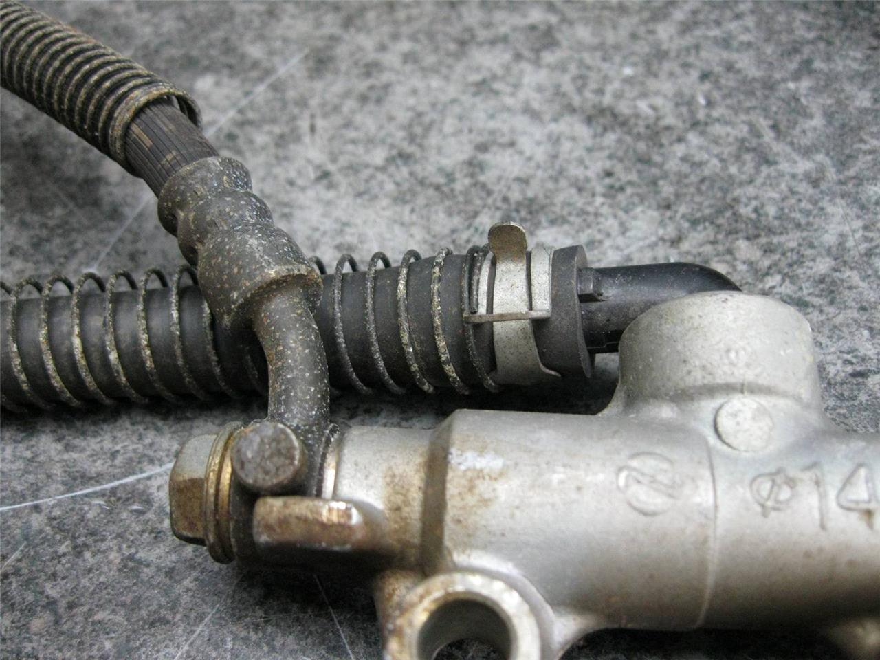 89 Kawasaki Ninja ZX-7 ZX7 ZX750 Rear Brake Master Cylinder 13G | eBay