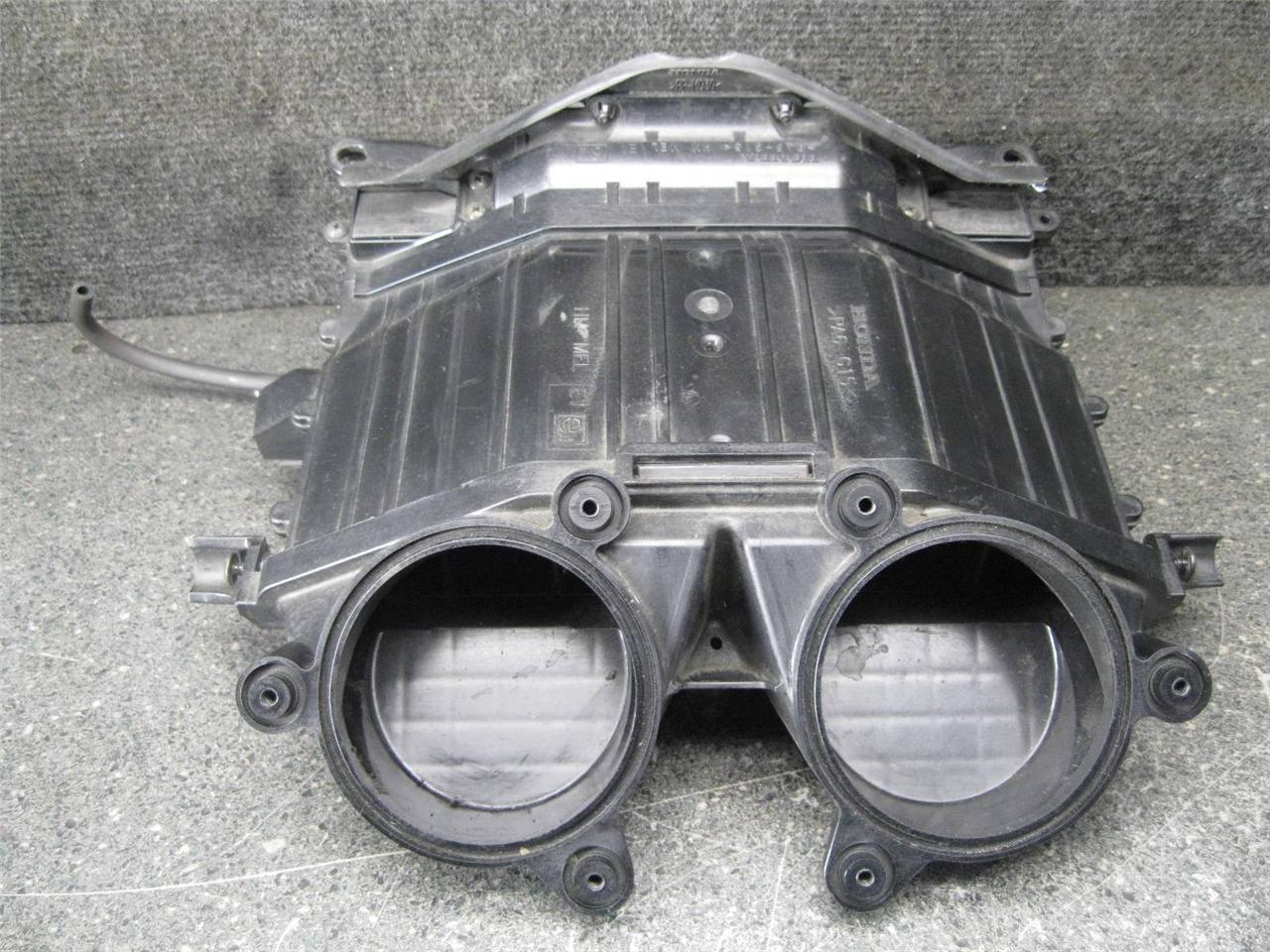 04 Honda CBR 1000 RR 1000RR Air Intake Duct 16P eBay