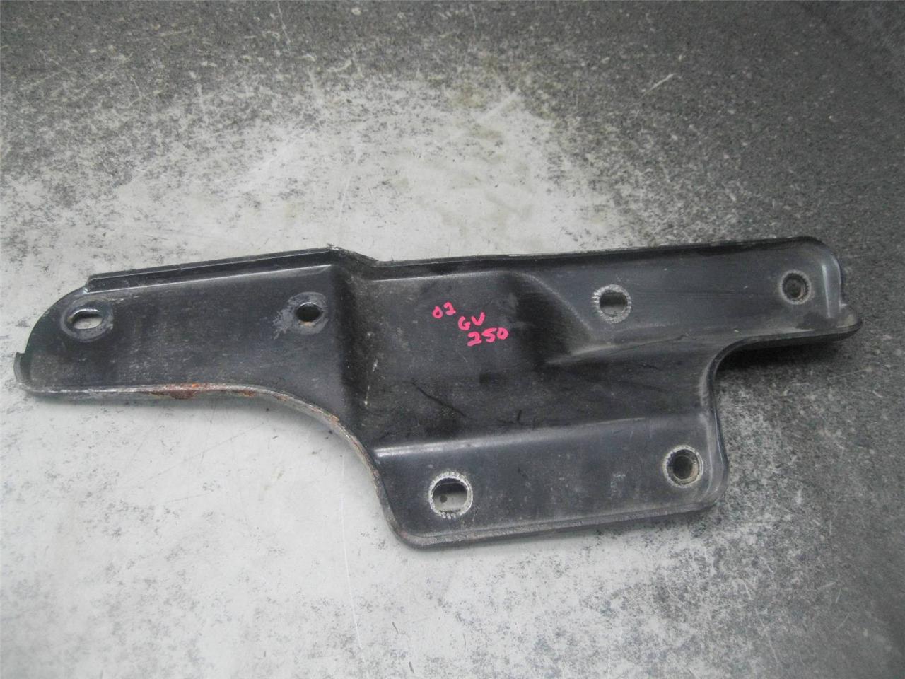02 Hyosung GV250 GV 250 Exhaust Mount Bracket 36E eBay