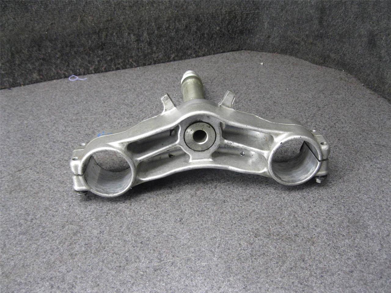 07 Kawasaki Ninja ZX10R ZX-10R ZX10-R Lower Triple Tree 46F