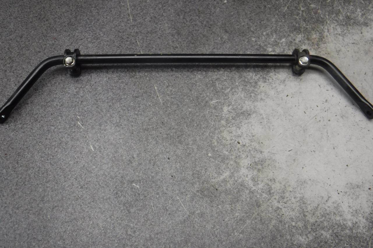 09 Can Am Spyder Roadster GS SE5 Rear Sway Bar 24C eBay