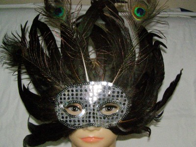 Silver Beautiful Peacock Feather Attractive Party Mask
