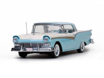 Ford fairlane diecast model #7
