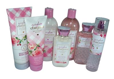 Bath & Body Works Gingham Gorgeous Deluxe 7 piece Gift Set