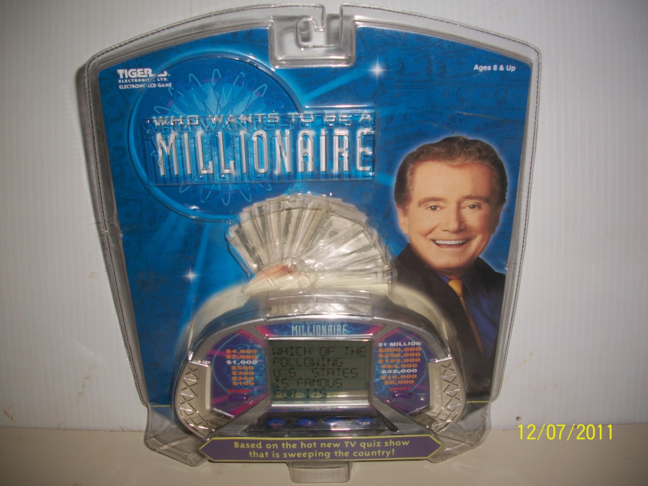 HANDHELD GAME, WHO WANTS TO BE A MILLIONAIRE, TIGER ELECTRONICS, TV