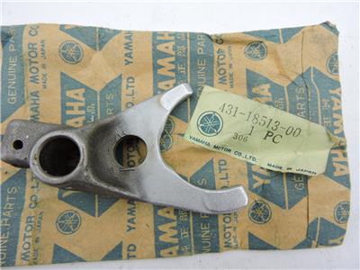 431-18513-00 NOS Yamaha Shift Fork YZ250 YZ360 Competition 1974