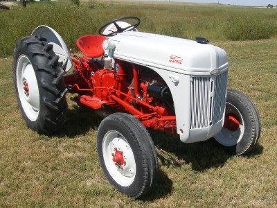 Ford farm tractors of the 1950s #10