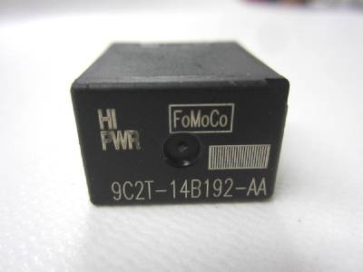 2 Two Econoline OEM New Take Off Ford Fuse box tow Relay FoMoCo 9C2T-14B192-AA
