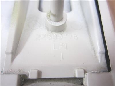 1996 1997 1998 Pontiac Grand Am SE Fender Molding End cap LH Left Driver/'s Side